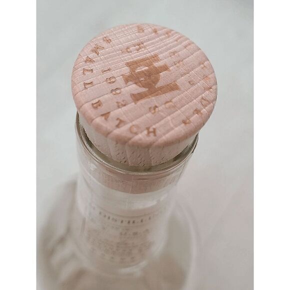 EMPTY Rare Collectible Basil Hayden Kentucky Straight Bourbon Whiskey Bottle - Picture 2 of 9